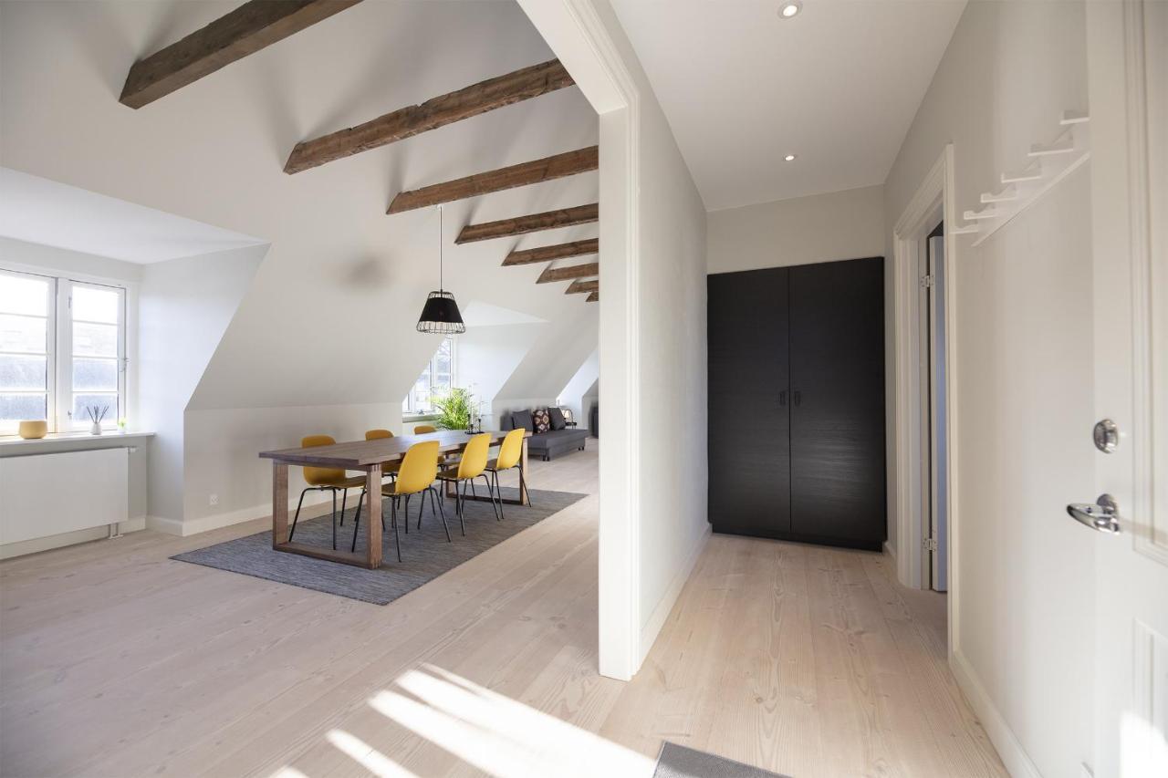 Aday - Modern Living - Balcony Room Ольборг Экстерьер фото